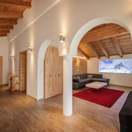 Ferienlodge Alpenkönigin - Stubaital Apartment Neustift im Stubaital