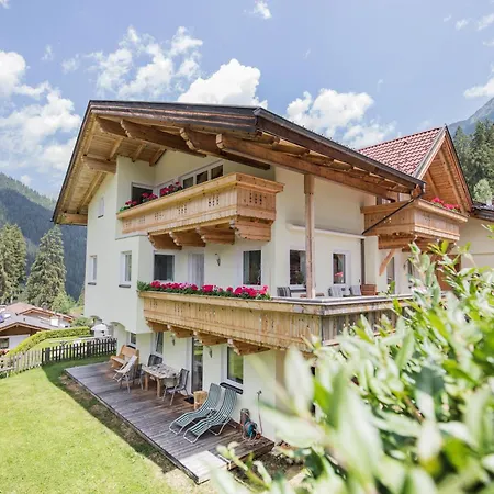 Apartment Ferienlodge Alpenkönigin - Stubaital Neustift im Stubaital