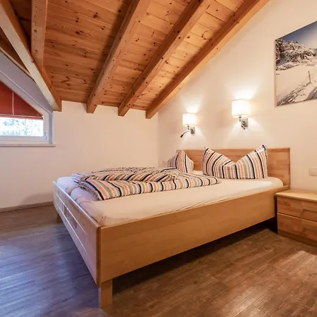 Luxalpine Haus Alpenkoenigin Mit Naturpanorama Gefuellt Mit Heilsamer Zirbenluft