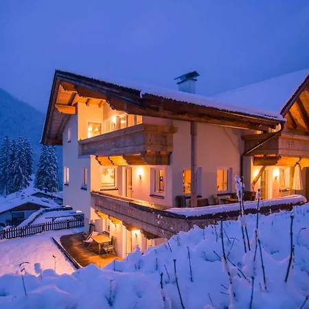 Luxalpine Haus Alpenkoenigin Mit Naturpanorama Gefuellt Mit Heilsamer Zirbenluft Apartment